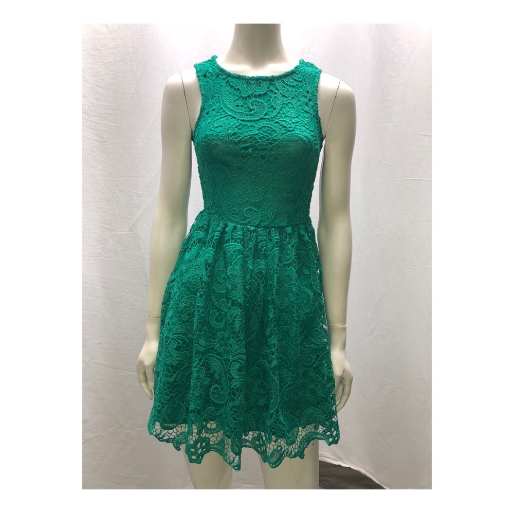 Pim + Larkin Sleeveless Lace Mini Dress